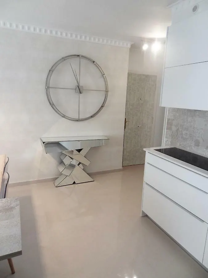 Infostays Maria Zambrano Malaga 0*,
